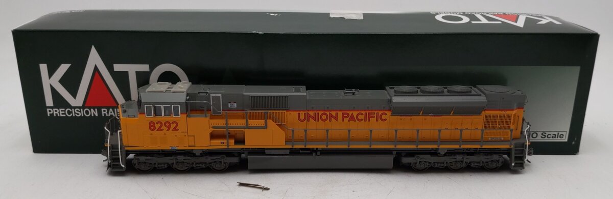 Kato 37-6393 HO Union Pacific EMD SD90/43MAC Diesel Engine #8292 w/DCC EX/Box