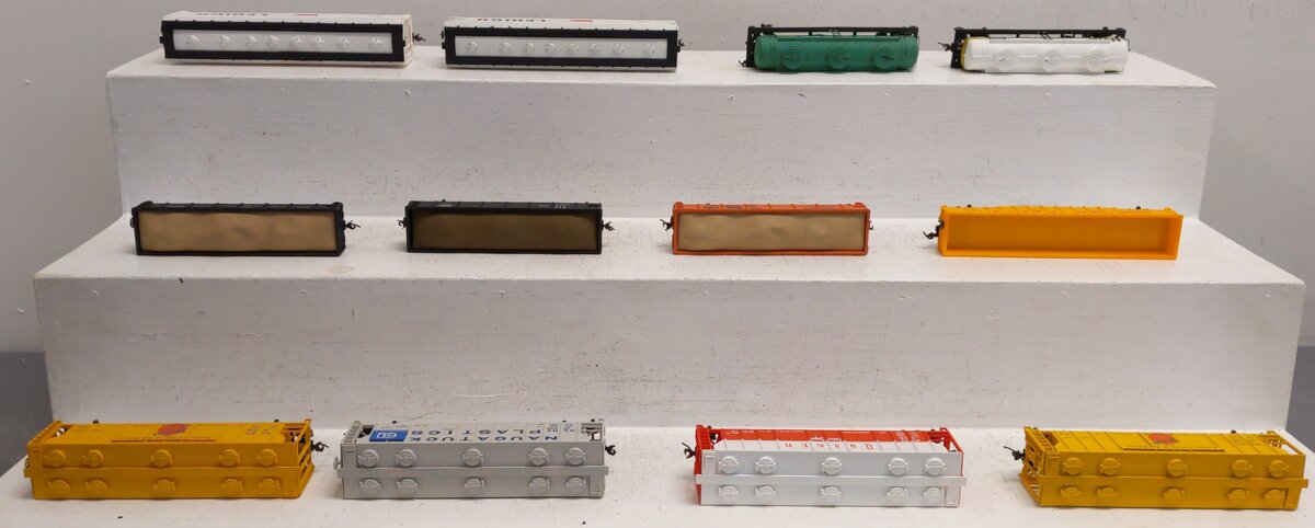 AHM HO Scale Assorted Freight Cars-Covered Hoppers, Gondolas, & Tank Cars [12] EX