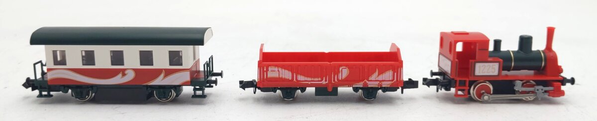 Kato 12-25 N Pocket Line Christmas Train (Set of 3) VG/Box
