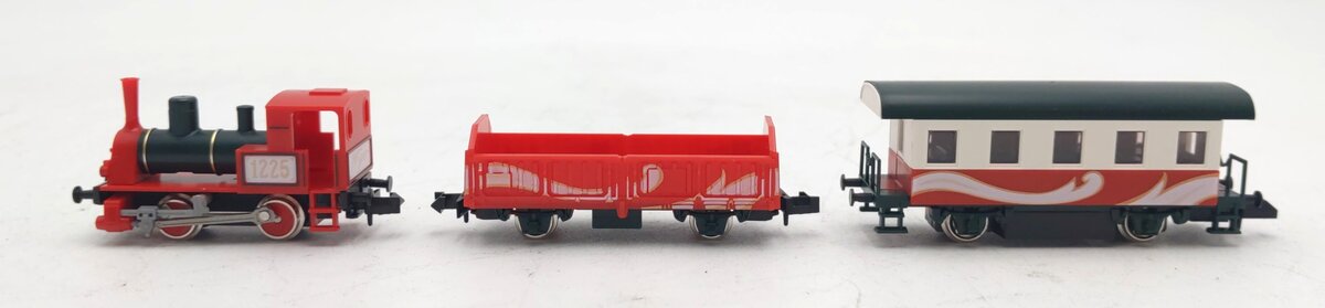 Kato 12-25 N Pocket Line Christmas Train (Set of 3) VG/Box