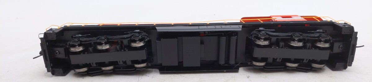 Bachmann 82404 HO New Haven GE E33 Electric Locomotive #300 w/ Flywheel Drive/Box