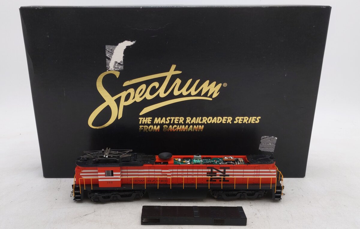 Bachmann 82404 HO New Haven GE E33 Electric Locomotive #300 w/ Flywheel Drive/Box