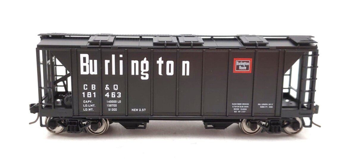 Bowser 43248 HO Burlington Executive Line H34 Covered Hopper Car #181463