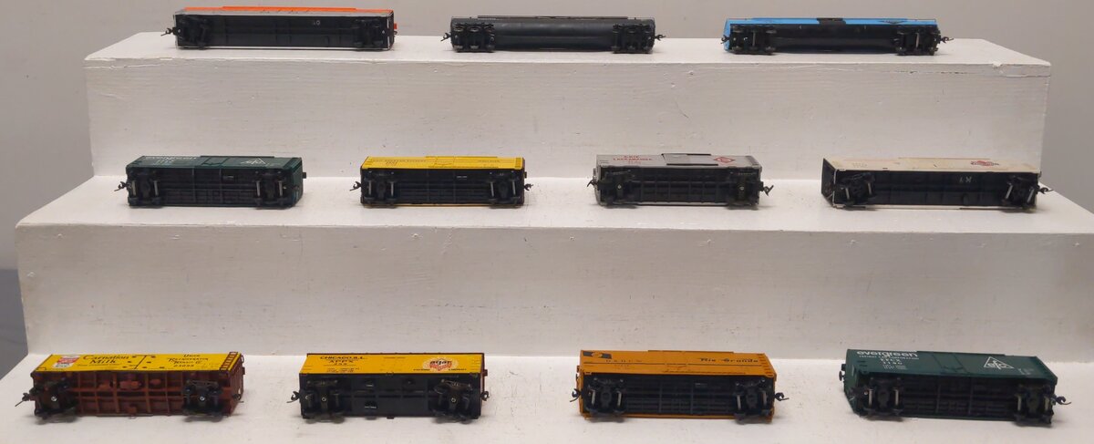 Pemco, Con-Cor & Varney HO Scale Assorted Freight-Boxcar, Reefer, Tank Cars[11] EX
