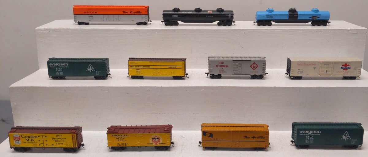 Pemco, Con-Cor & Varney HO Scale Assorted Freight-Boxcar, Reefer, Tank Cars[11] EX
