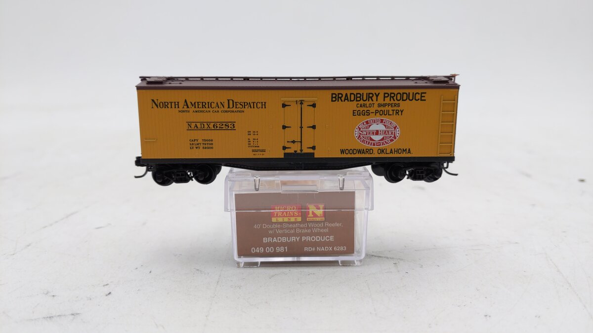 Micro-Trains 04900981 N NADX Bradbury Produce 40' Wood Sheathed Reefer #6283