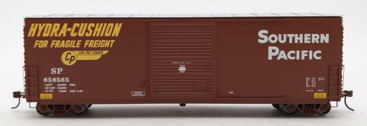 ExactRail EE-1001-14 HO Southern Pacific PC&F 6033 Cu.Ft. Single Door #659565