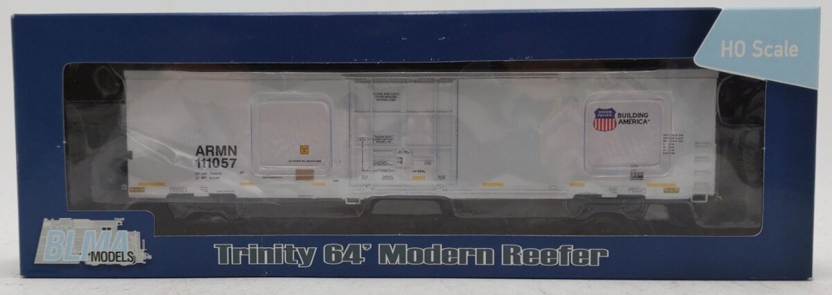 BLMA Models 52003 HO Union Pacific (ARMN) Trinity 64' Reefer Car #111057