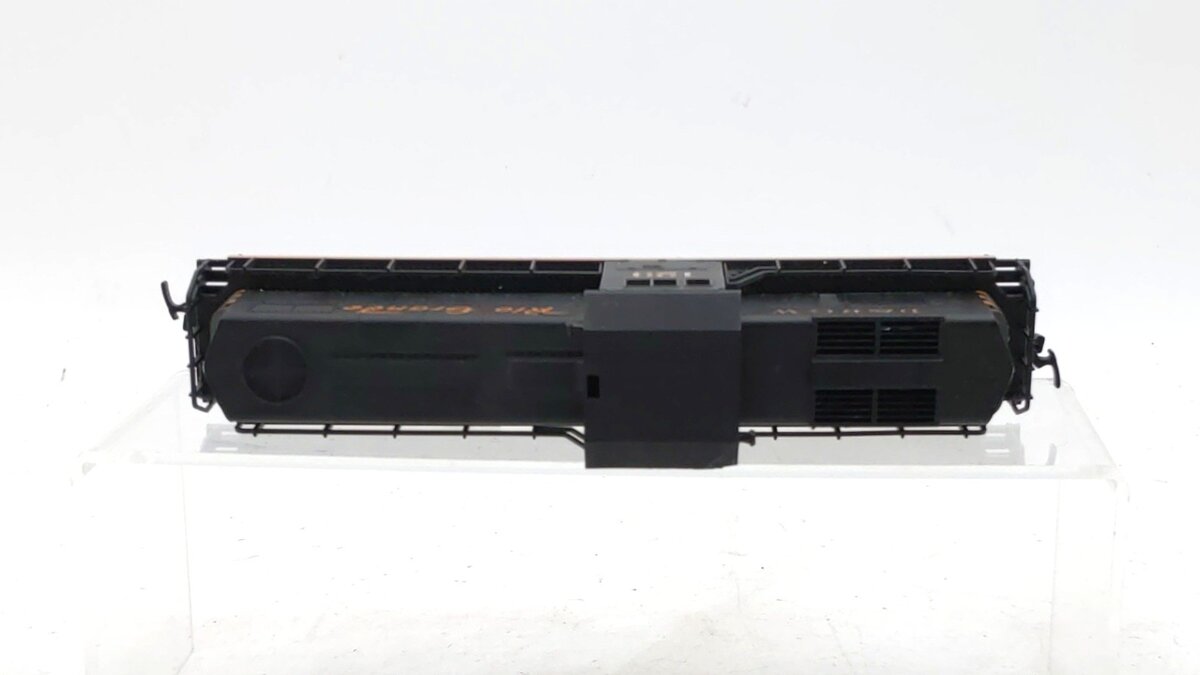 IHC 24006 HO Scale Denver & Rio Grande Western Diesel Locomotive #123 LN/Box