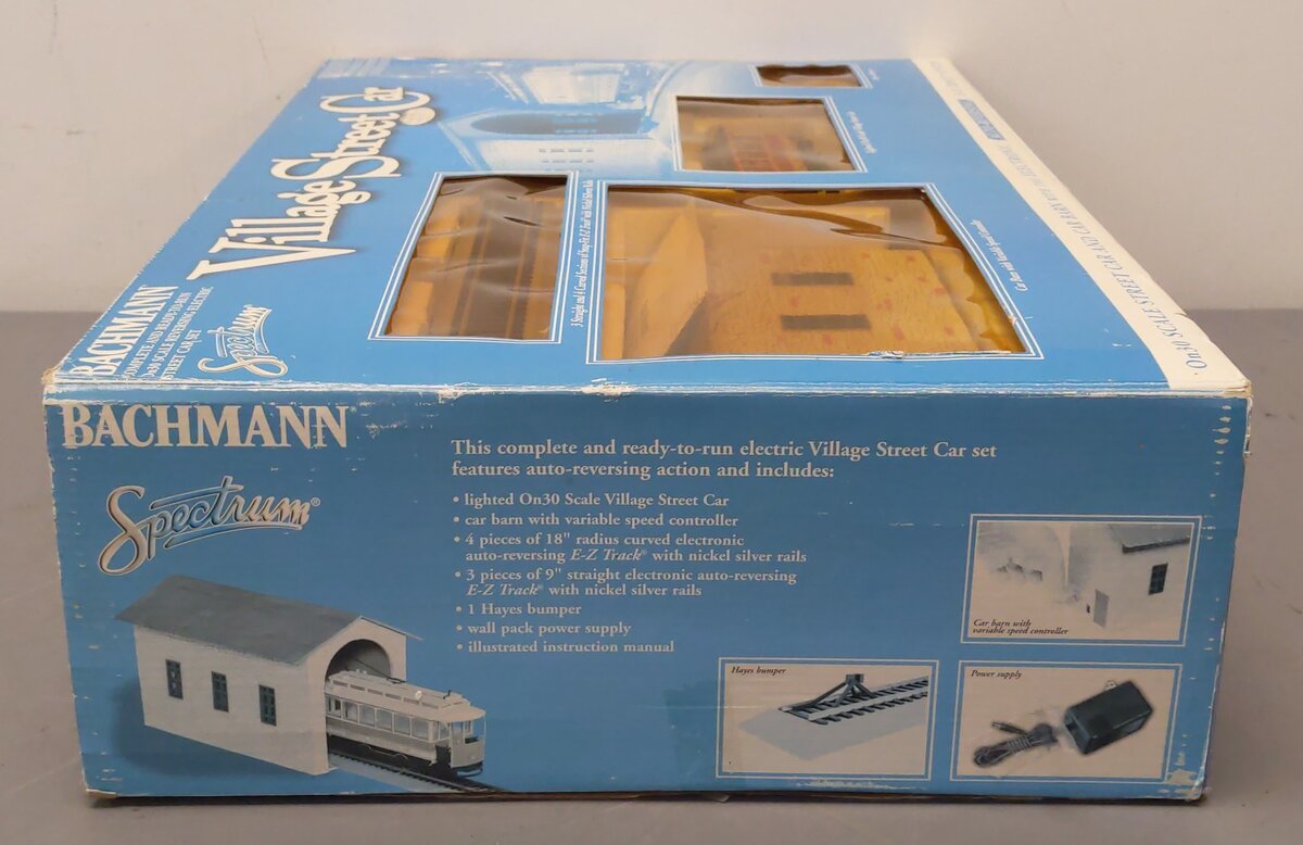 Bachmann 25017 On30 Christmas Village Steetcar Set VG/Box