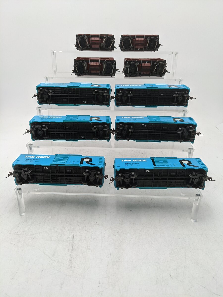 Bachmann & AHM HO Scale Assorted Freight Cars [10] EX