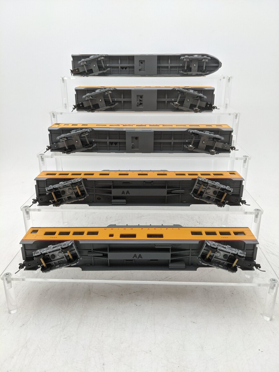 Con-Cor & Athearn Assorted Passenger Cars [5] EX