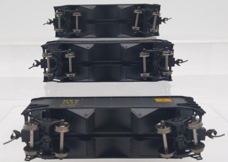 Atlas 20005907 HO Maine Central 2-Bay Offset Hopper (Set of 3)