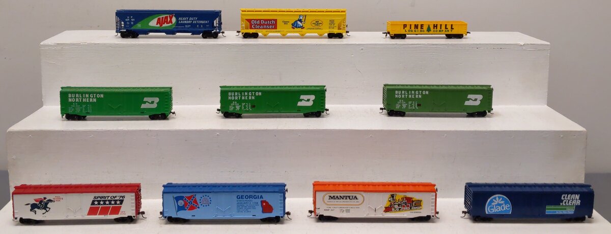 Tyco HO Scale Assorted Freight Cars- Boxcars, Covered Hoppers, & Gondola [10] EX
