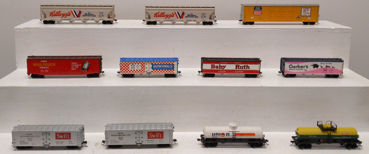 Tyco HO Scale Assorted Freight-Boxcars, Covered Hoppers, Reefer, & Tank Cars[11] EX
