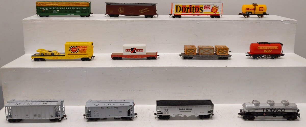 Assorted HO Scale Assorted Freight-Boxcar, Stock, Auto, Hopper, Flat, & Tank[12] EX