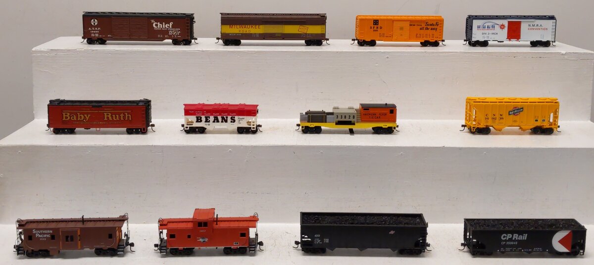 Assorted HO Assorted Freight-Boxcar, Maintenance, Hoppers, Caboose, & Reefer[12] EX