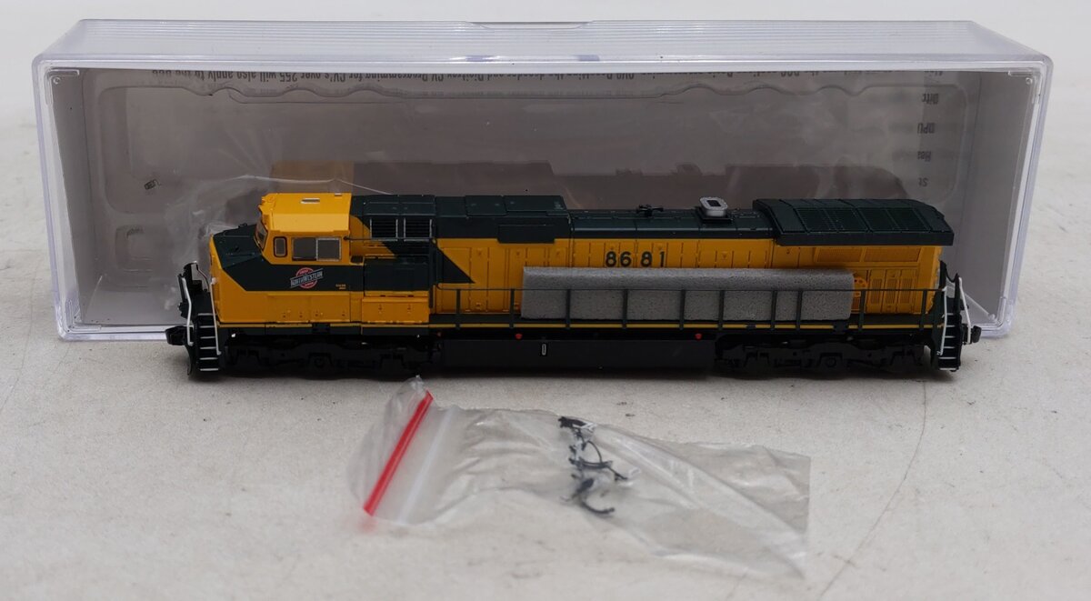 Scale Trains SXT10735 N Scale Chicago & North Western Locomotive #8681 LN/Box