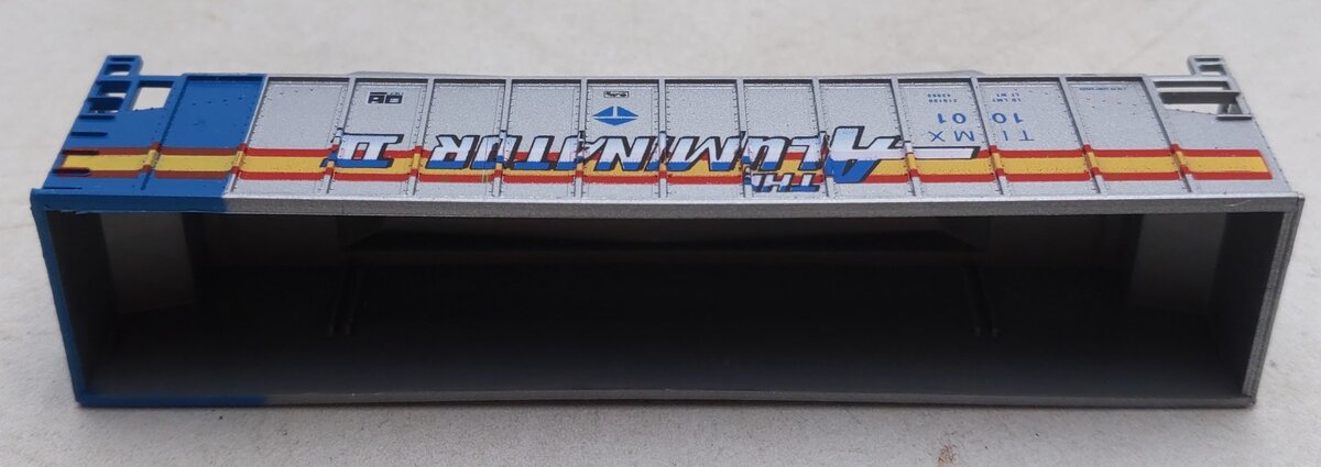 InterMountain HK603-01 N Aluminator ll Decorated Kit Gondola #1001 LN/Box
