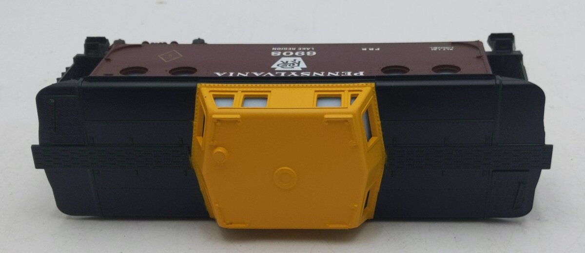 Lionel 6-6908 O Gauge Pennsylvania Illuminated Porthole Caboose/Box