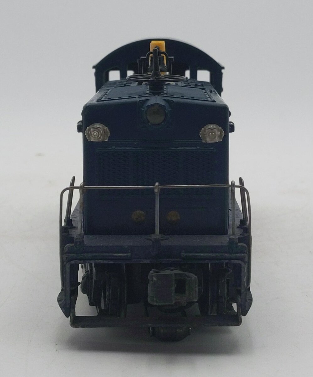 Lionel 624 Vintage O Chesapeake & Ohio NW-2 Powered Diesel Locomotive VG