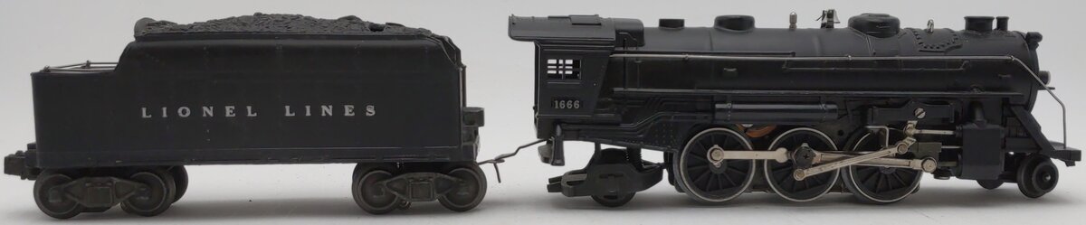 Lionel 1666 Vintage O 2-6-2 Die-Cast Steam Locomotive & 2466WX Tender VG