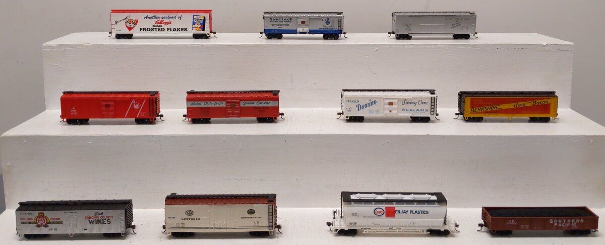 Roco HO Scale Assorted Freight- Boxcars, Reefer, Hopper, & Gondola [11] EX
