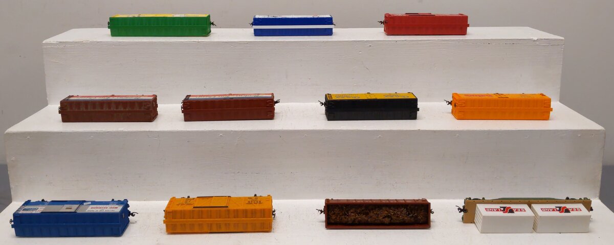 Mantua HO Scale Assorted Freight-Boxcars, Reefer, Gondola, & Flatcar [11] EX