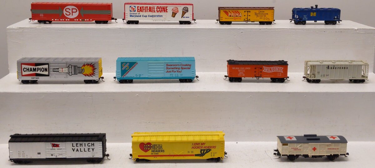 Assorted HO Assorted Freight-Boxcars, Reefer, Hopper, Cleaning, & Medical [11] EX