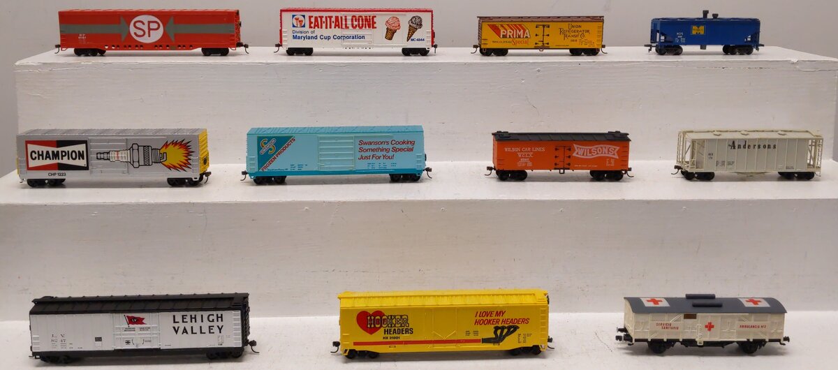 Assorted HO Assorted Freight-Boxcars, Reefer, Hopper, Cleaning, & Medical [11] EX