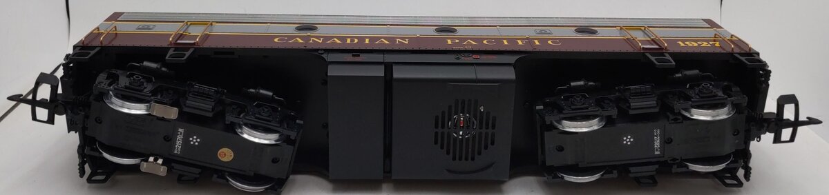 LGB 27582 G Canadian Pacific F7B Powered Diesel #1927 w/Sound - Metal Wheels EX
