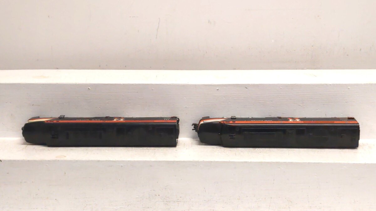 American Flyer 495 Vintage S New Haven Diesel Locomotive & Dummy Set