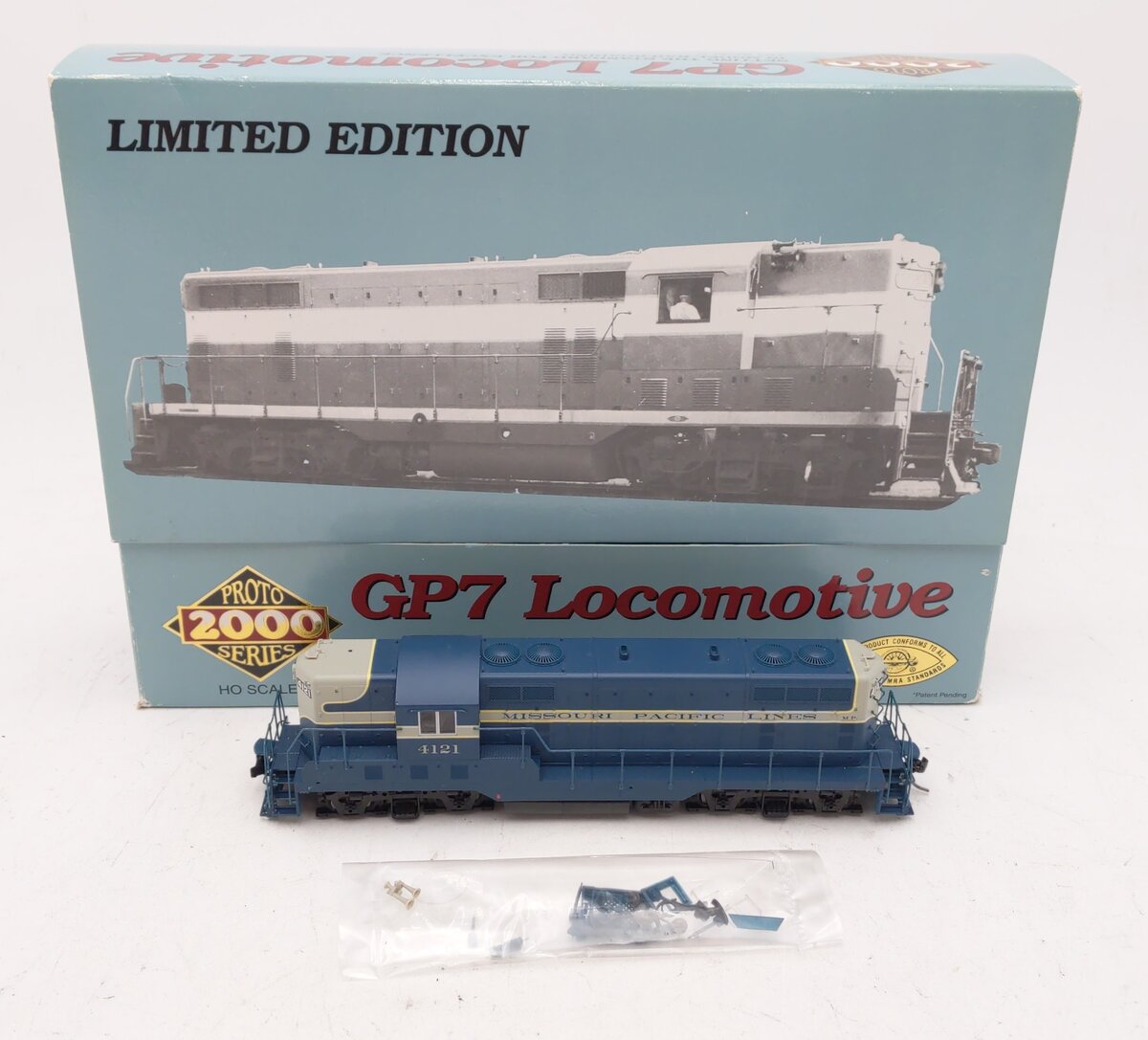 Proto 2000 23562 HO Scale Missouri Pacific Lines GP7 Diesel Locomotive #4121 EX/Box