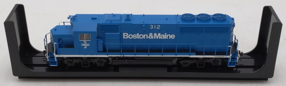 Atlas 10003483 HO Boston & Maine GP40-2 Diesel Locomotive #312 with Sound