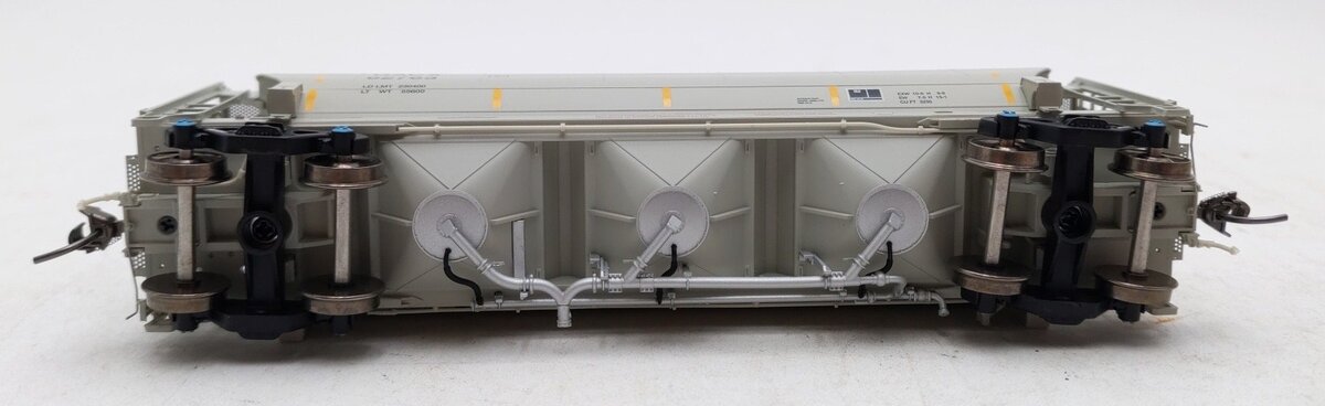 Atlas 20006838 HO General American (GACX) Trinity 3230 Covered Hopper #62763