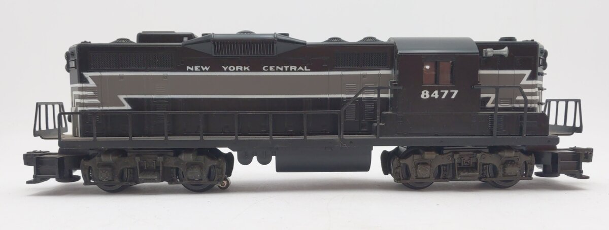Lionel 6-8477 O Gauge New York Central GP9 Diesel Locomotive w/Horn #8477 EX/Box