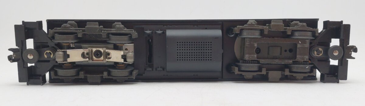 Lionel 6-8477 O Gauge New York Central GP9 Diesel Locomotive w/Horn #8477 EX/Box