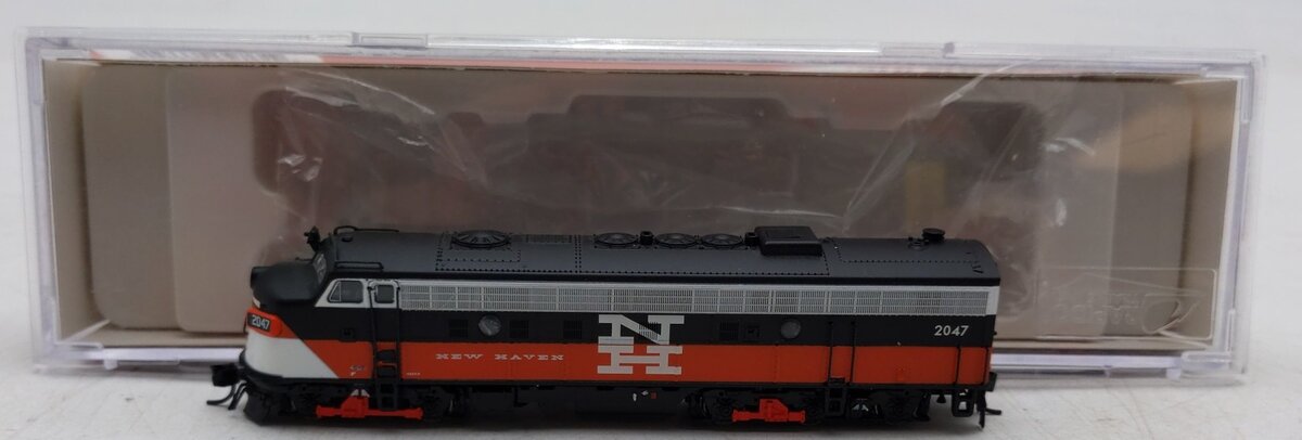 Rapido Trains 15023 N New Haven EMD FL9 Diesel Locomotive #2047 w/ DCC