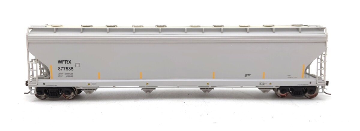 Atlas 20006033 HO Scale Wells Fargo Rail ACF 5800 Plastics Hopper #877585