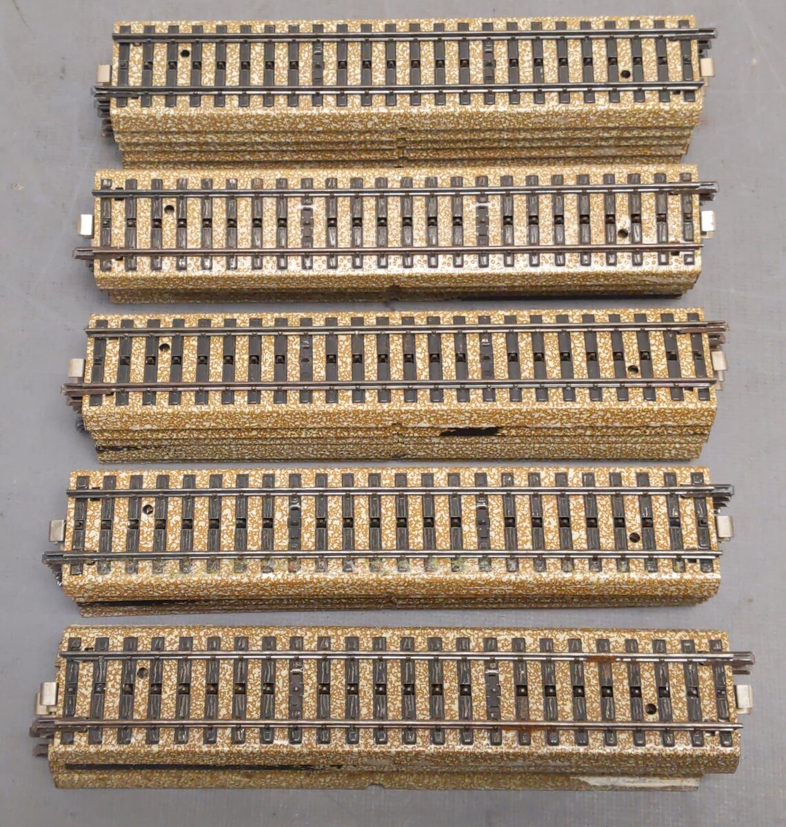Marklin 5106 HO Metal Straight Track (25)
