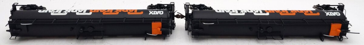 Athearn G67800 HO GATX TankTrain 23,000 Gallon End Tank Car Set (Set of 2)