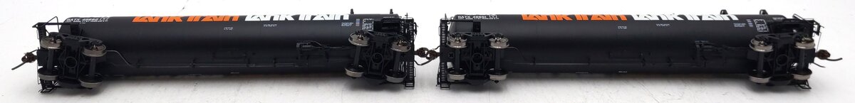 Athearn G67800 HO GATX TankTrain 23,000 Gallon End Tank Car Set (Set of 2)