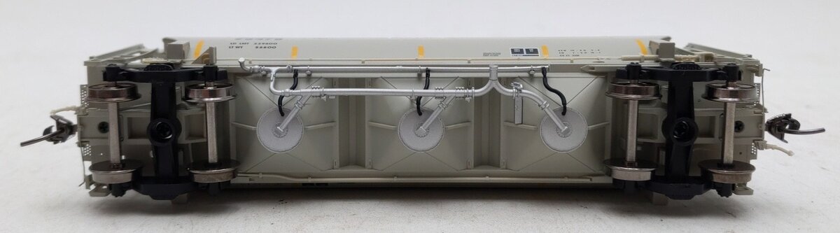 Atlas 20006833 HO BNBX Master Plus Trinity 3230 3-Bay Covered Hopper #95475