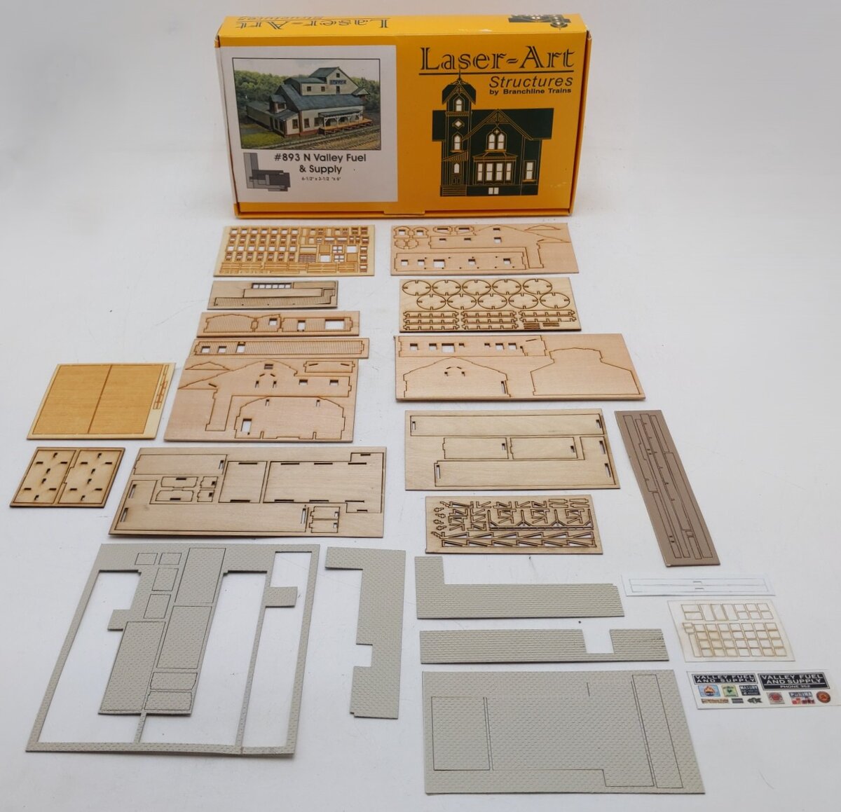 Branchline 893 N Scale Valley Fuel & Supply Kit EX/Box