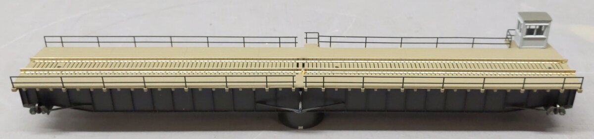 Walthers 2616 N Motorized 130' Turntable with DCC Built-ups Assembled