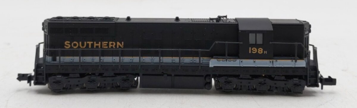 Atlas 4535 N Scale Southern Railway EMD SD-9 Diesel Locomotive #198 EX/Box