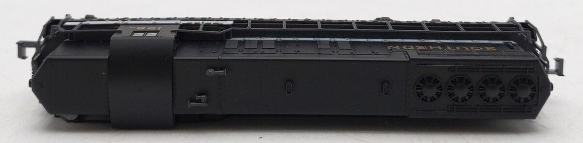 Atlas 4535 N Scale Southern Railway EMD SD-9 Diesel Locomotive #198 EX/Box