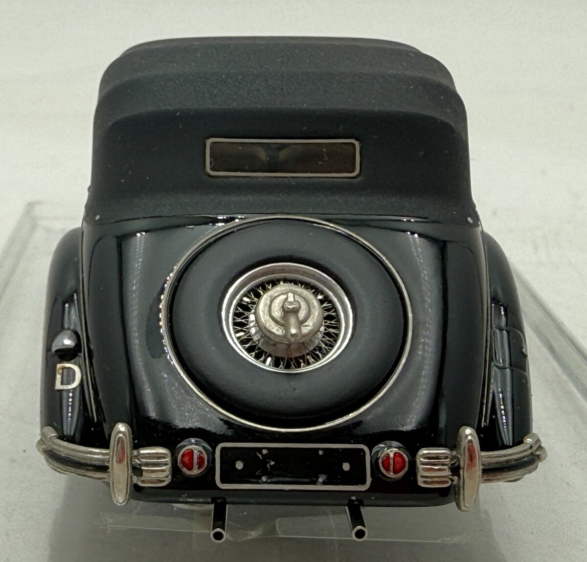 One43 1936 Mercedes-Benz 540K Cabriolet C coachwork by Singenfingen 29/300 EX/Box