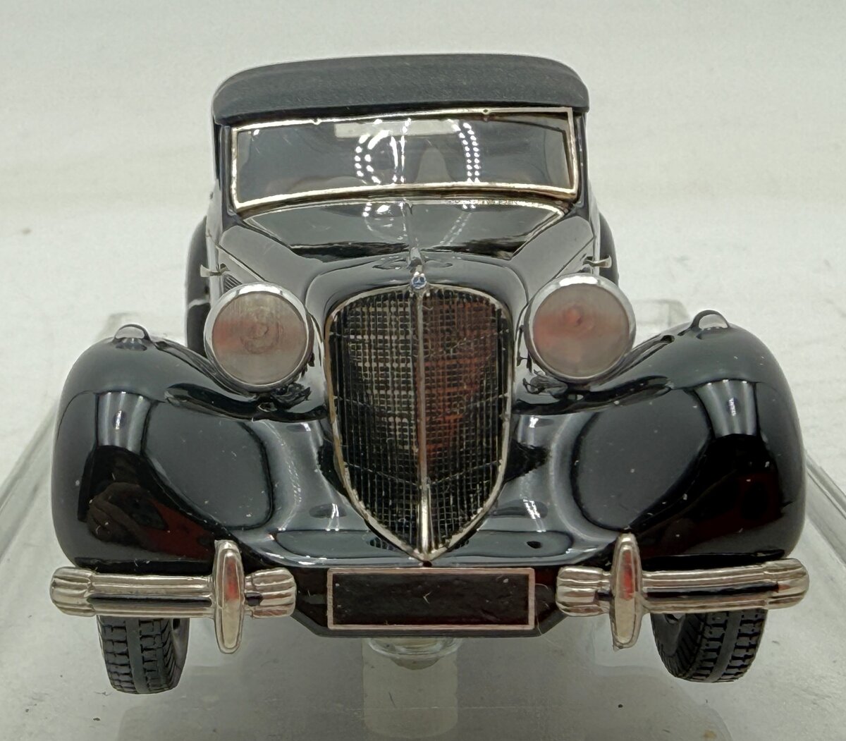 One43 1936 Mercedes-Benz 540K Cabriolet C coachwork by Singenfingen 29/300 EX/Box