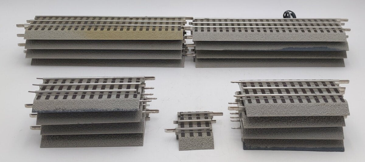 Lionel O Gauge FasTrack Straight Track Sections: 6-12040, 6-12016, 6-12073 [17] EX